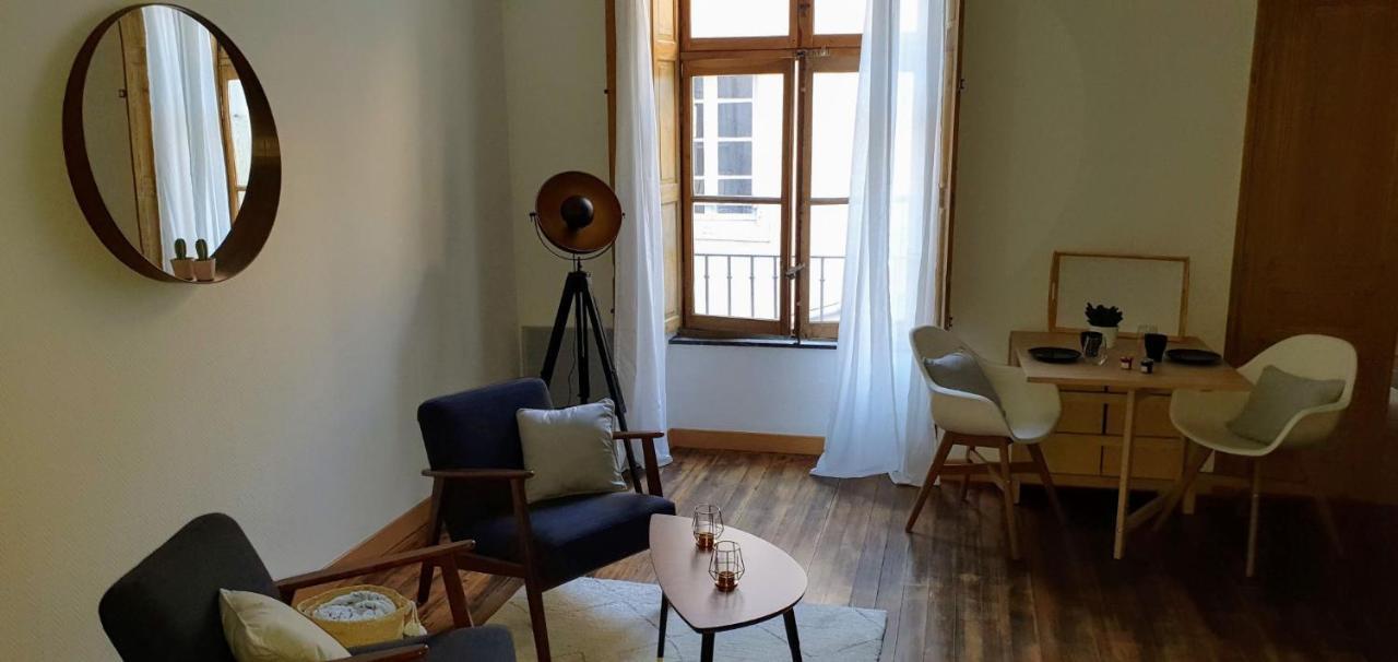 Studio Tres Spacieux Avec Cour, En Plein Coeur De Ville ! カルカソンヌ エクステリア 写真